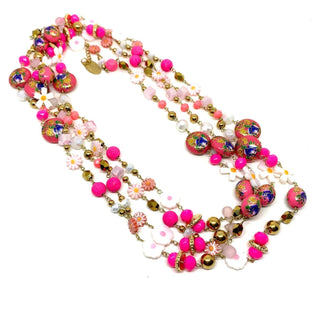 Sautoir mille fleurs rose fluo