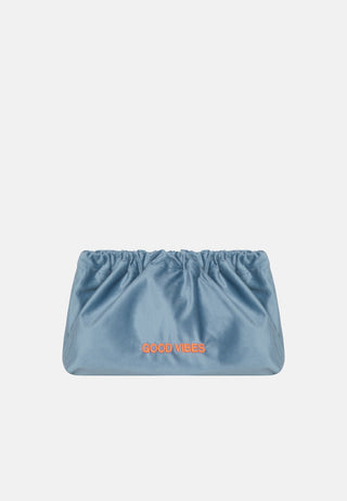 Pochette en velours bleu ciel